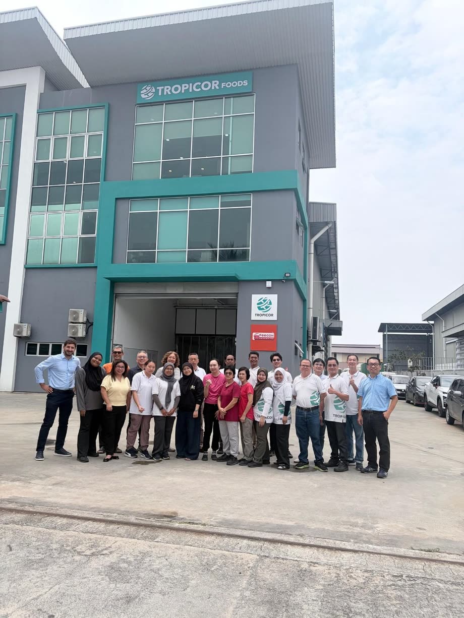 The Tropicor Foods team outside the factory in Klang